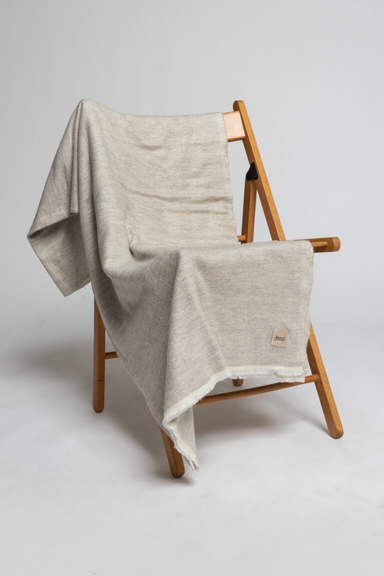 Cashmere Blanket Ecru Herringbone pattern
