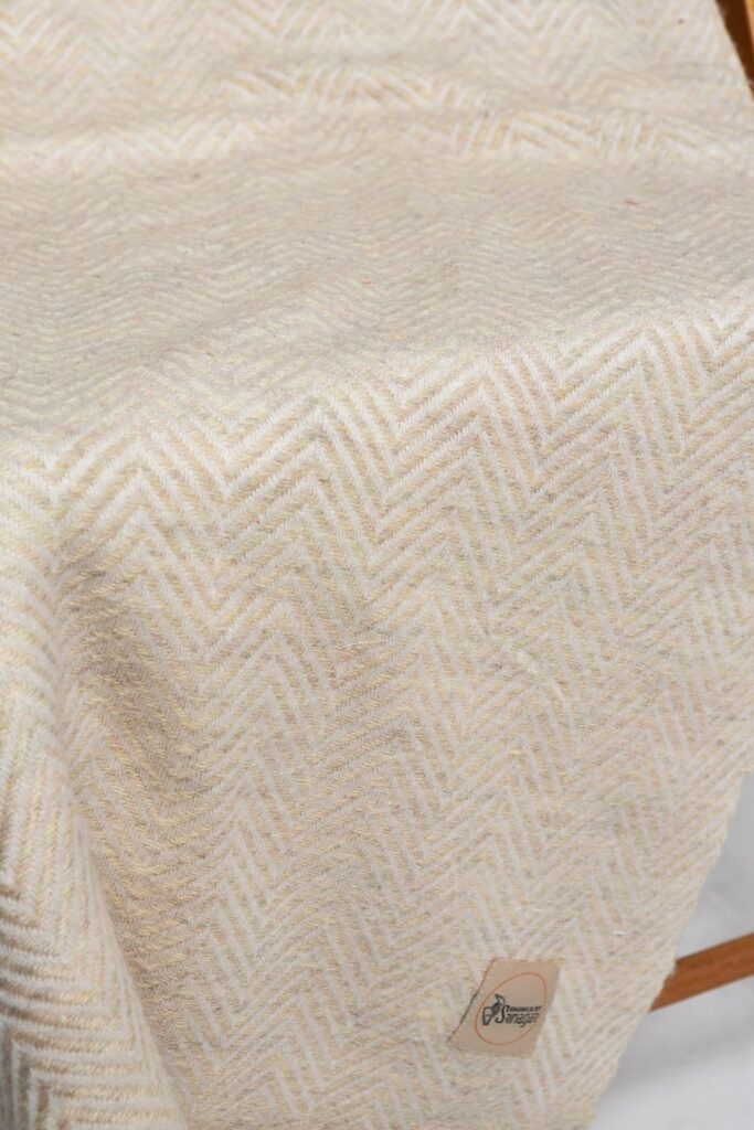 Cashmere Blanket Light ecru herringbone pattern