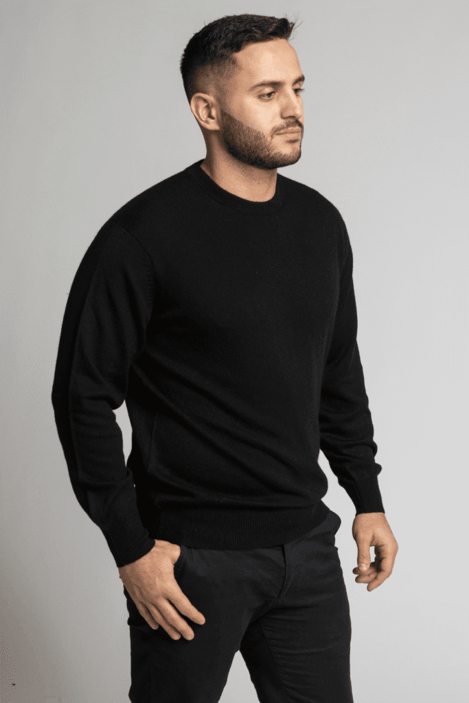 Men's Cashmere Sweater in Black Color