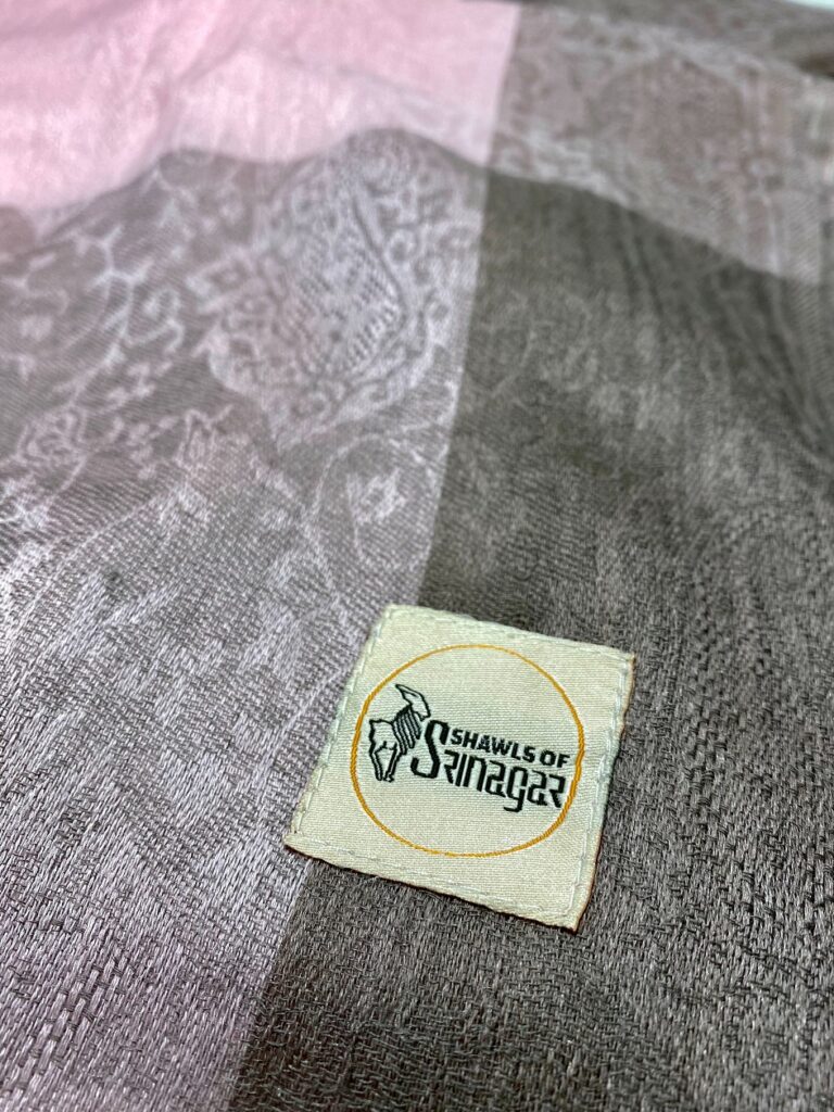 Women’s Cashmere Shawl Old rose with design