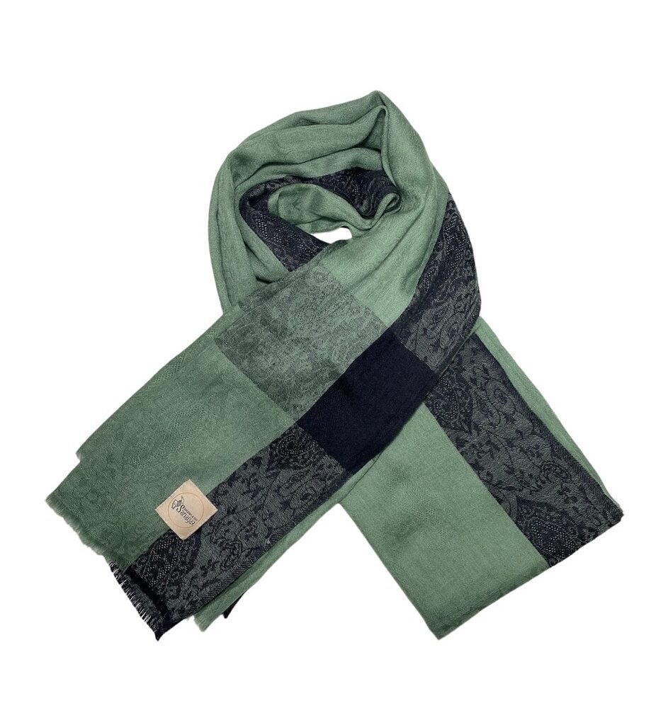 Women’s Cashmere Shawl Platinum green with design