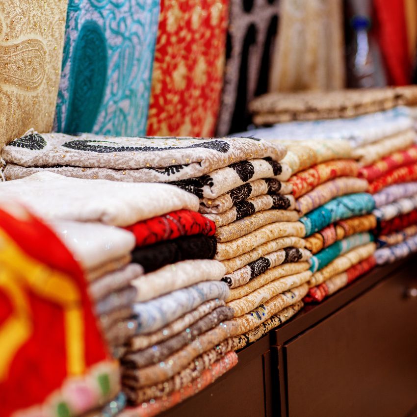 What is the difference between cashmere and pashmina - Shawls of Srinagar